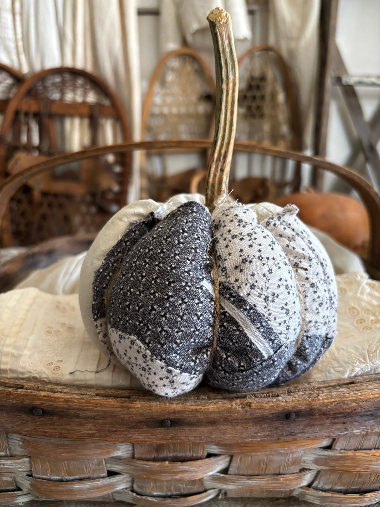 SMALL Antique quilt pumpkin