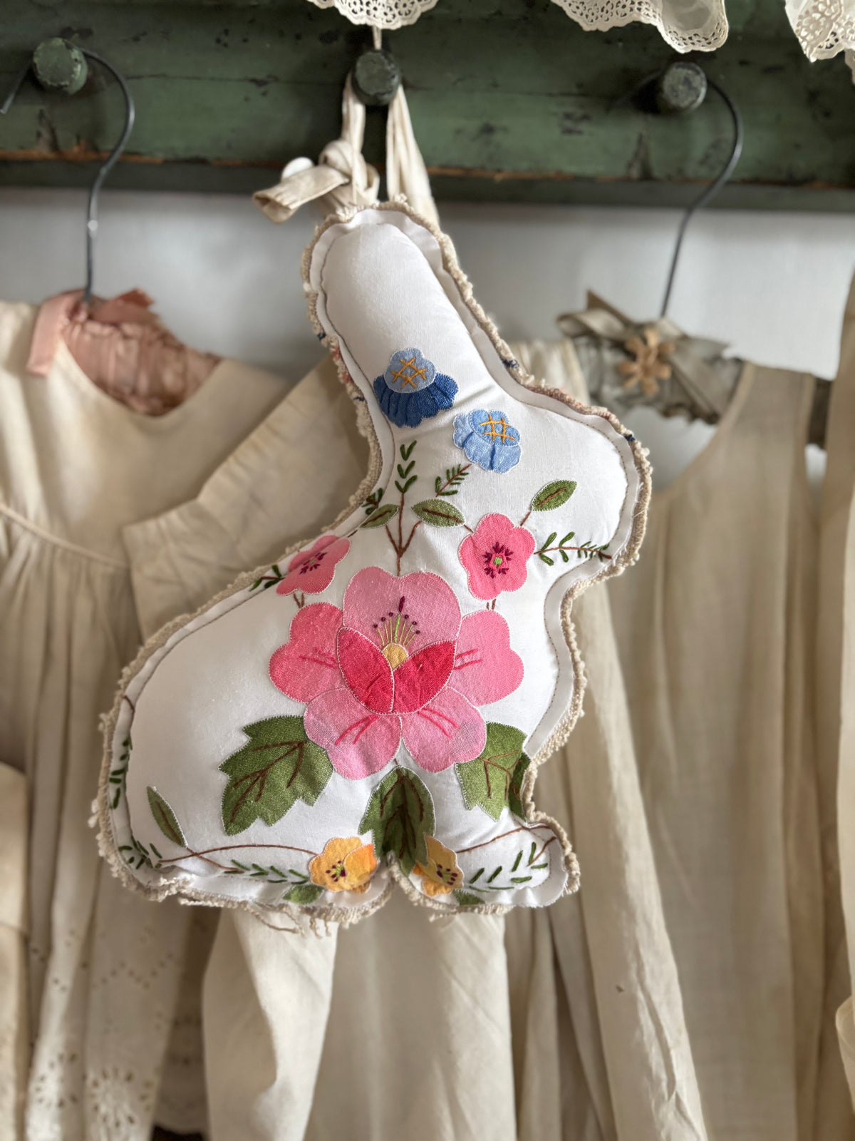 Vintage Embroidered Bunny Rabbit – The Halsey Homestead