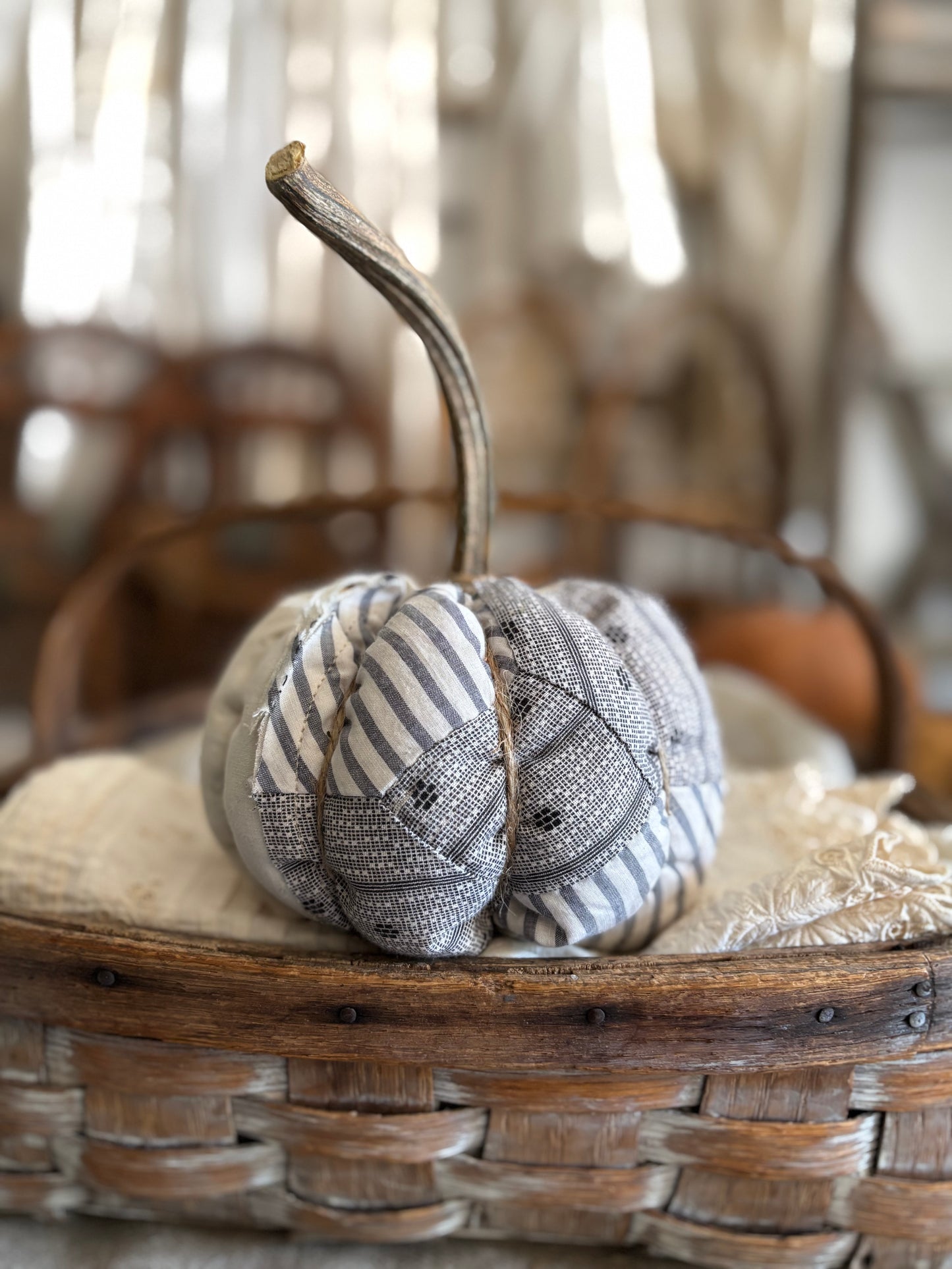 SMALL Antique quilt pumpkin