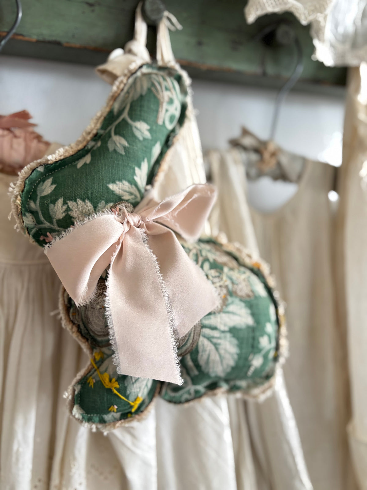 Antique quilt Bunny Rabbit – The Halsey Homestead