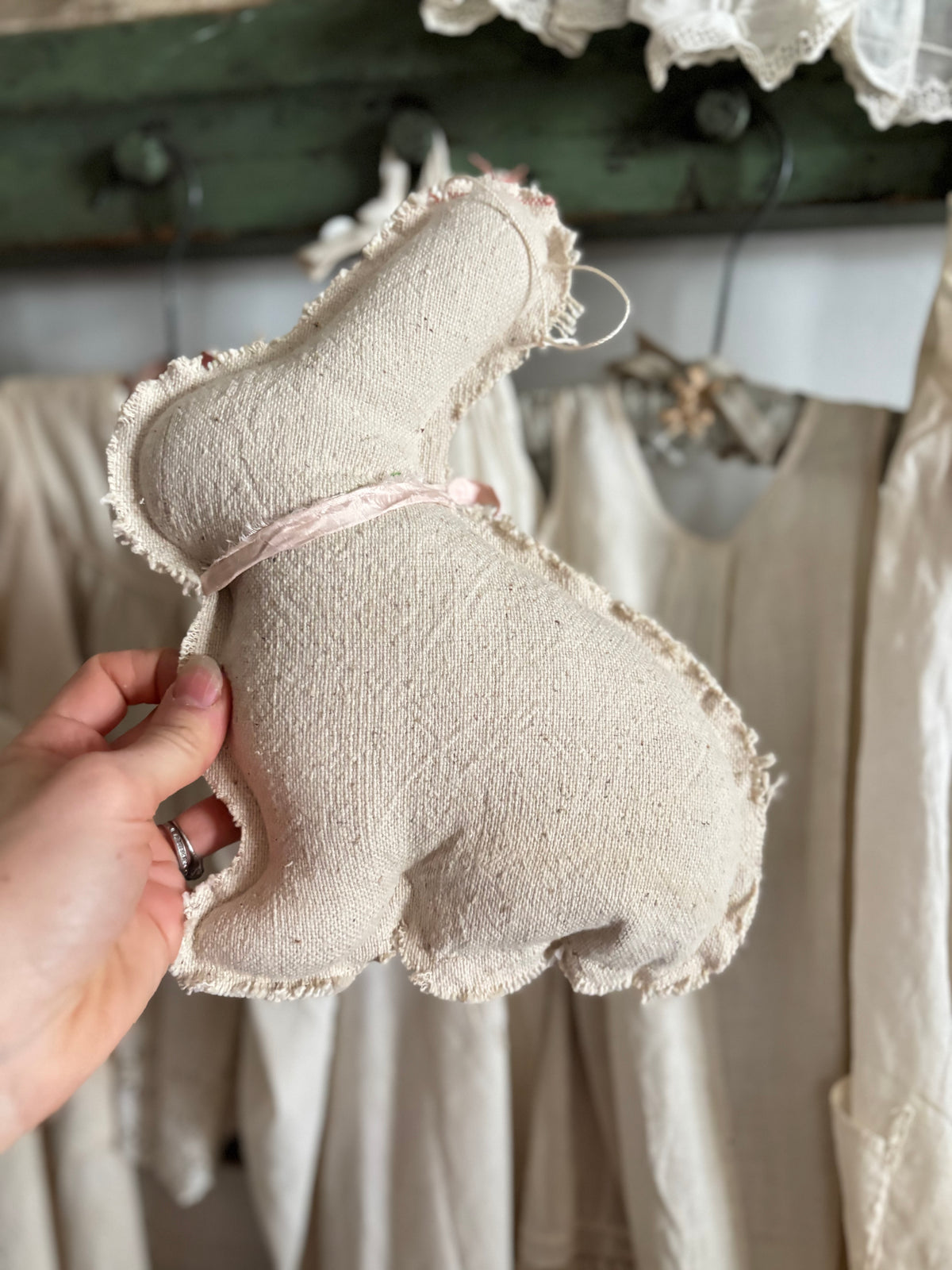 Vintage Embroidered Bunny Rabbit – The Halsey Homestead
