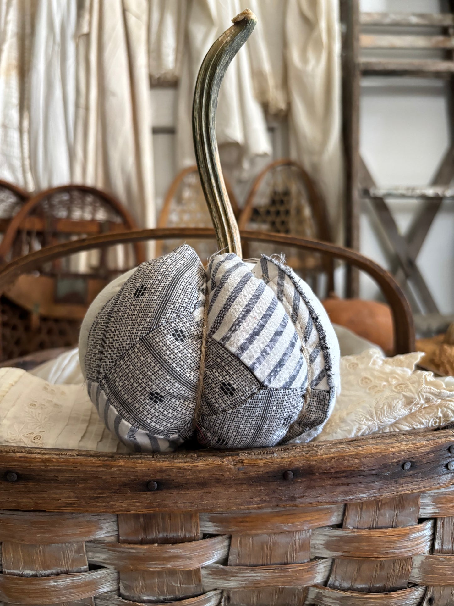 SMALL Antique quilt pumpkin