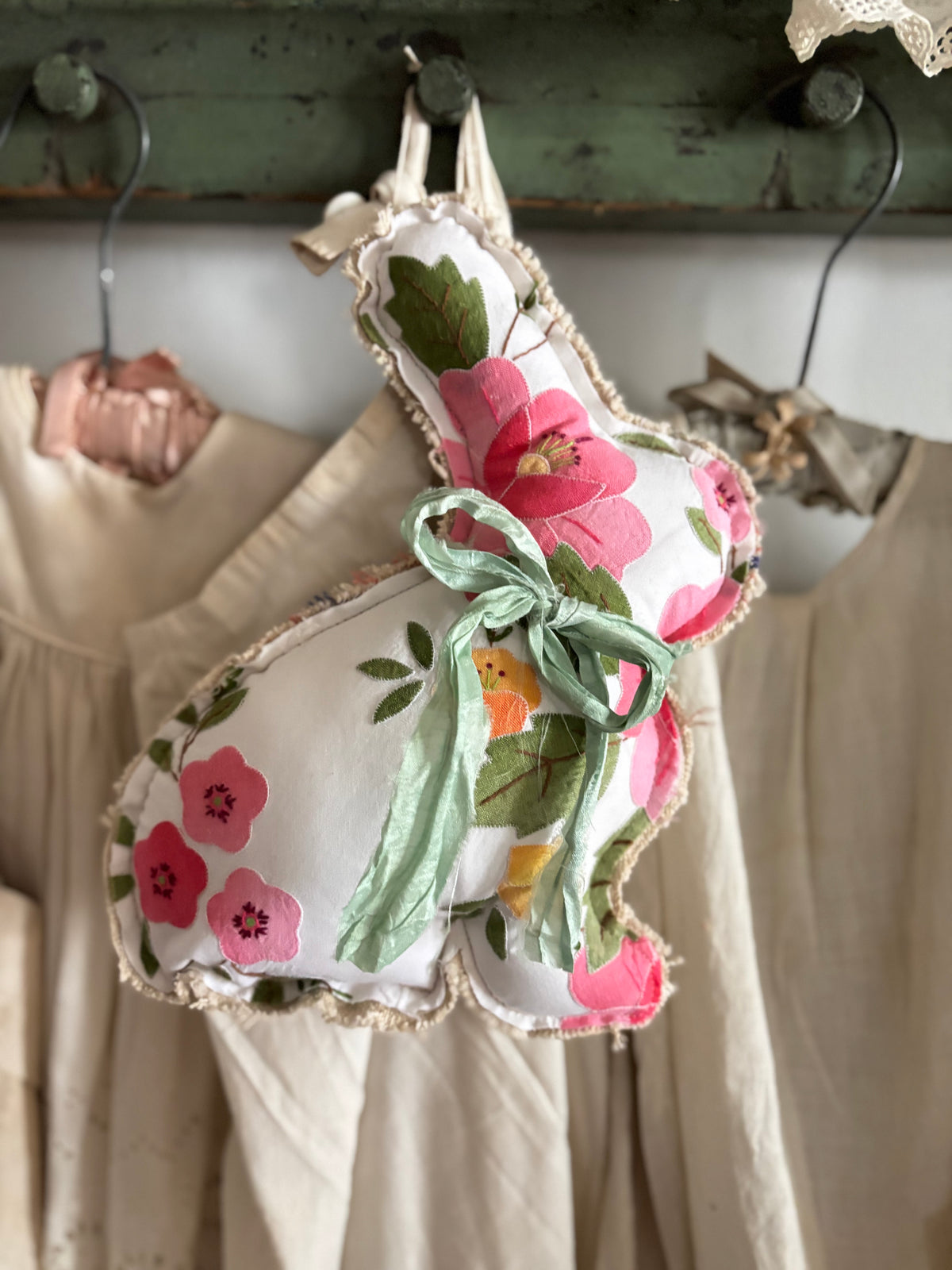 Vintage Embroidered Bunny Rabbit – The Halsey Homestead