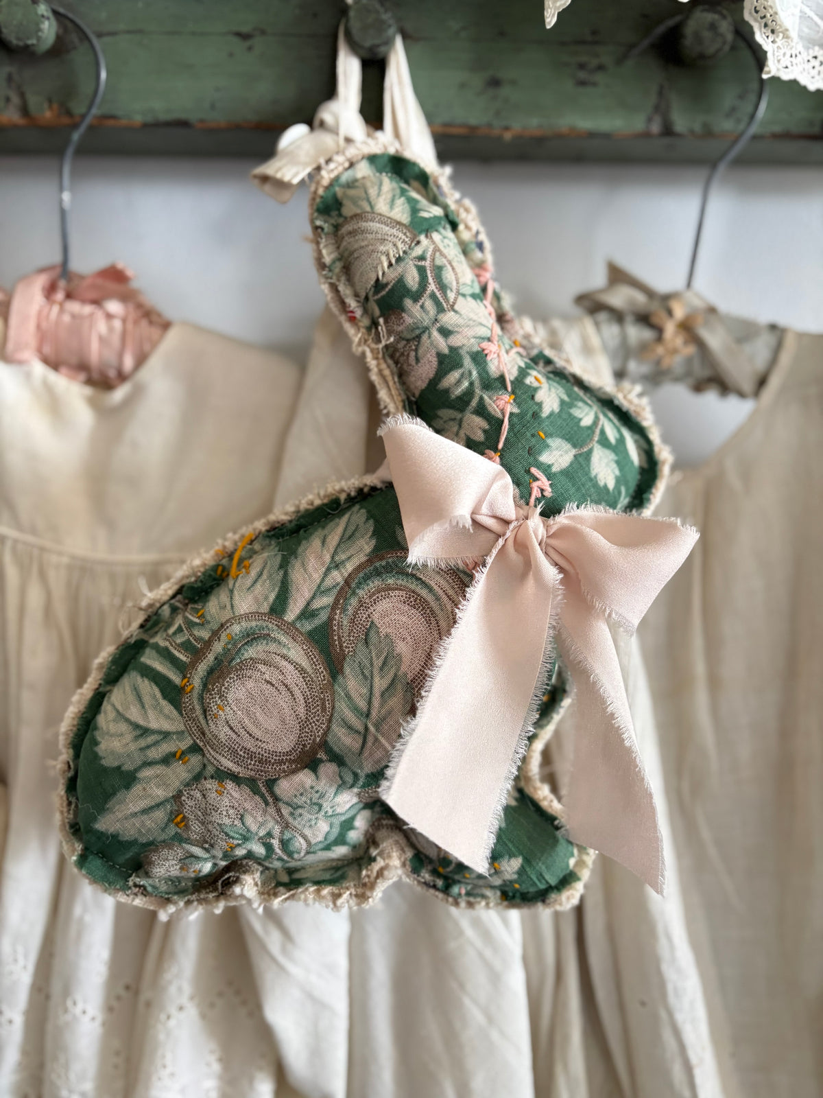 Antique quilt Bunny Rabbit – The Halsey Homestead